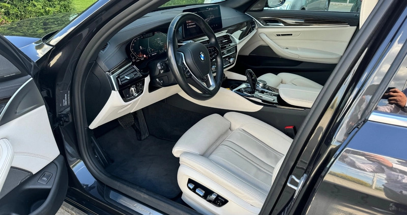 BMW Seria 5 cena 188999 przebieg: 119000, rok produkcji 2020 z Tarnobrzeg małe 781